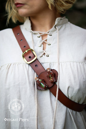 Belt Potion holder for two small bottles. Made of leather for adventurers, steampunk, alchemist, healers, cosplay or just to keep spices