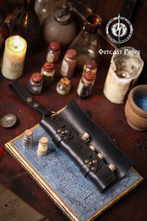 6 Small Potion leather case, vertical belt kit for LARP, Cosplay and Costume. Easily Carry six strong cristal bottle with cork
