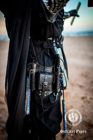 Adventurer thigh holder, leather leg harness | Modular LARP holster | Medieval belt pouch, potion holder, scroll case | Ren Faire accessory