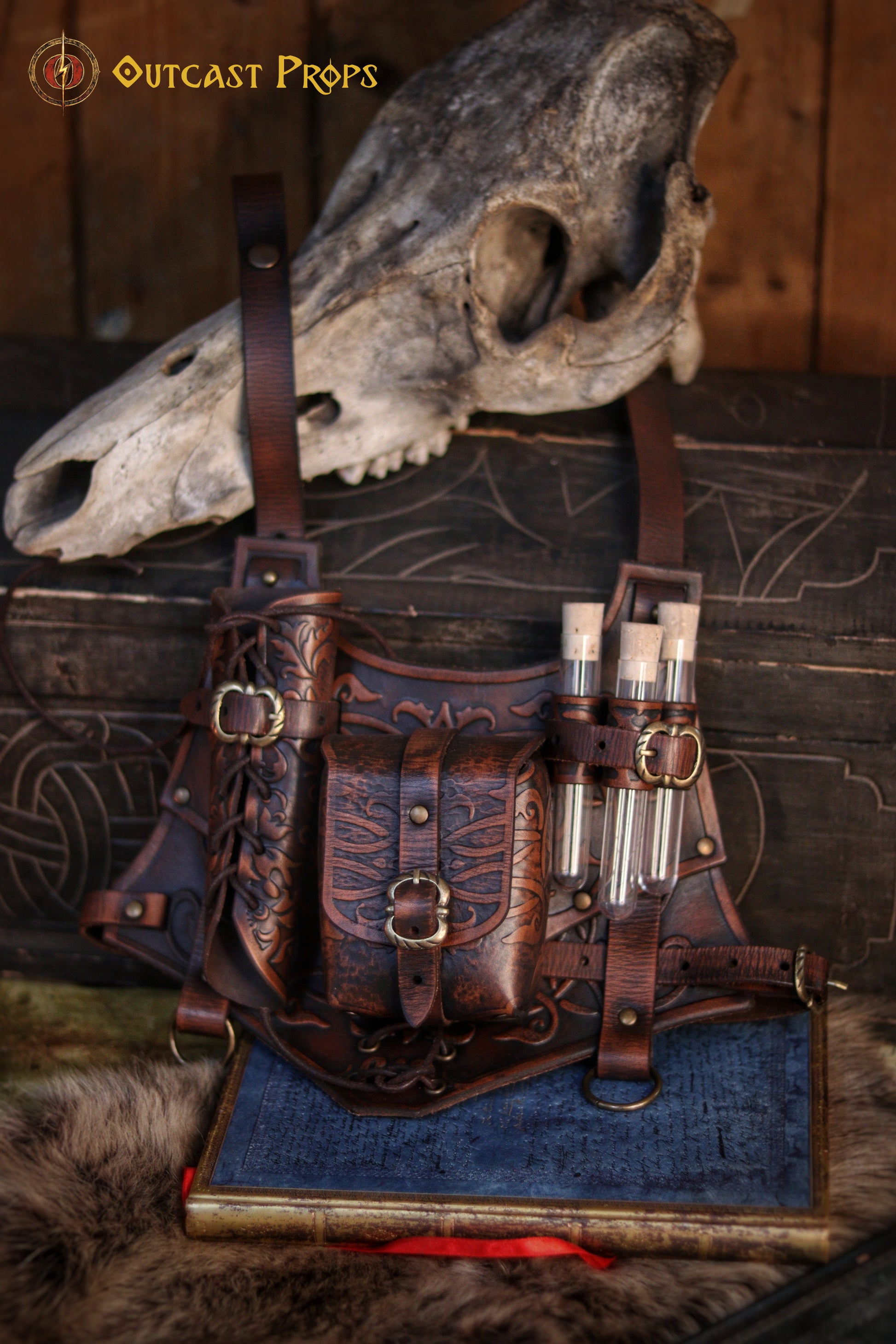 Adventurer thigh holder, leather leg harness | Modular LARP holster | Medieval belt pouch, potion holder, scroll case | Ren Faire accessory