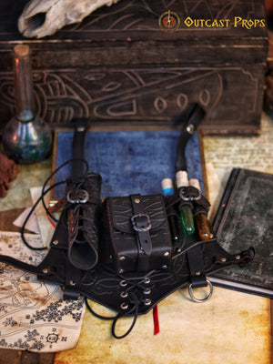 Adventurer thigh holder, leather leg harness | Modular LARP holster | Medieval belt pouch, potion holder, scroll case | Ren Faire accessory