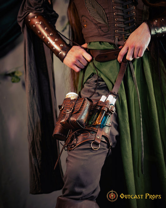 Adventurer thigh holder, leather leg harness | Modular LARP holster | Medieval belt pouch, potion holder, scroll case | Ren Faire accessory