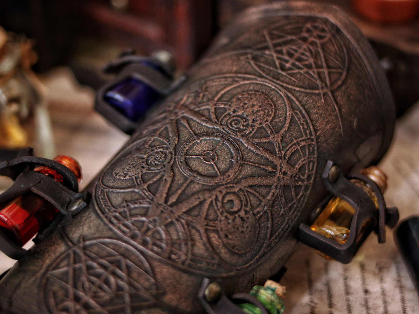 Alchemist bracer with Magic Triangle