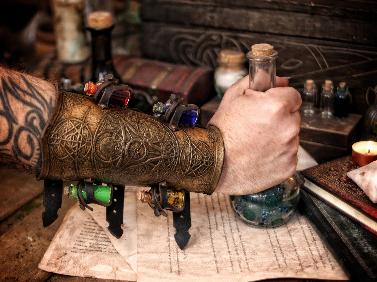 Alchemist bracer with Magic Triangle