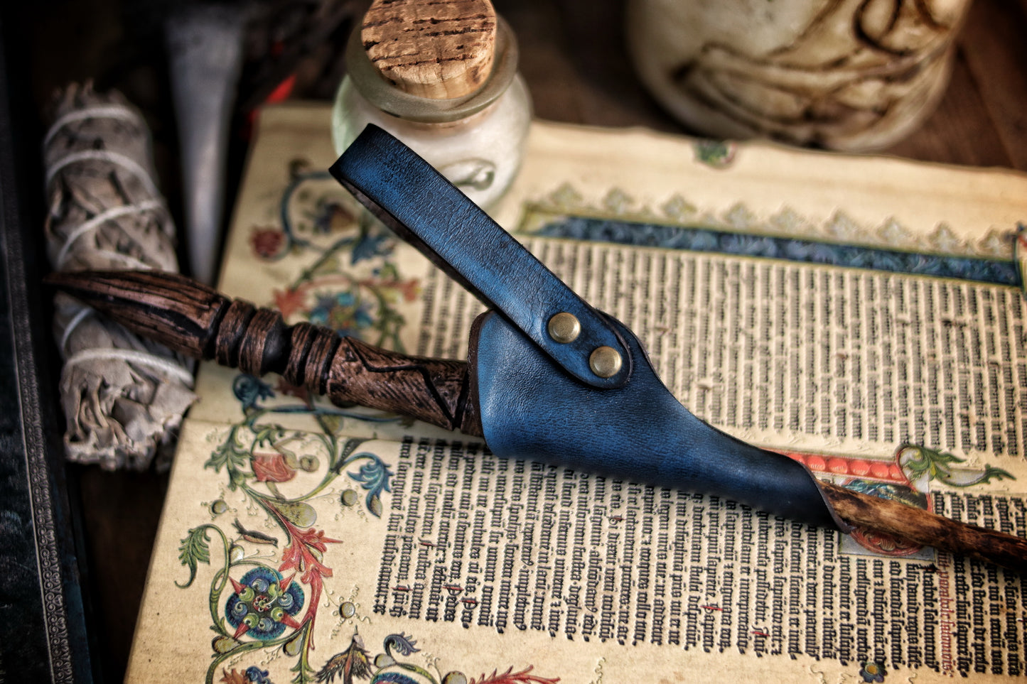 Magic Wand leather Frog Holster