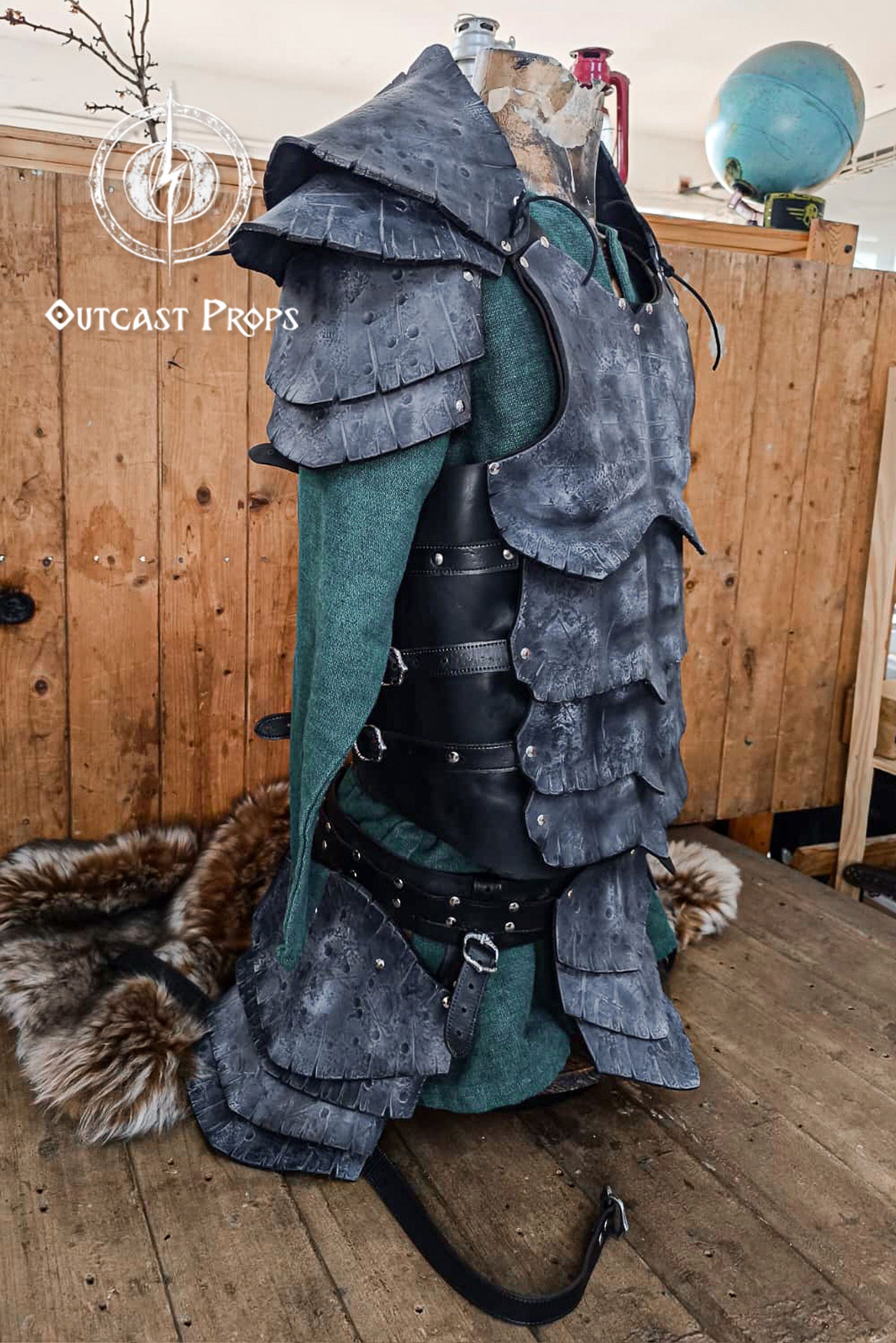 Barbarian Leather Tassets