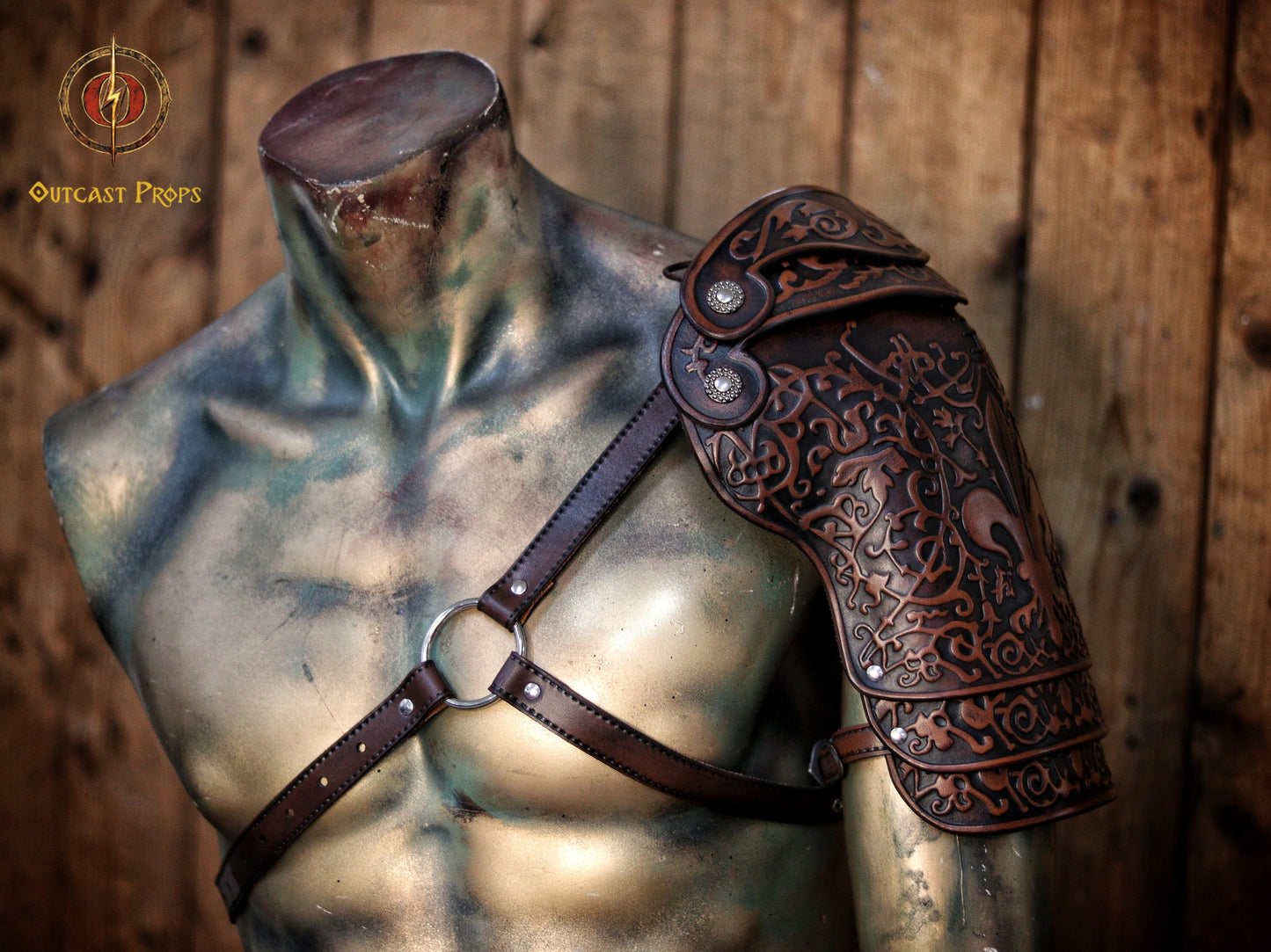 Leather Shoulder Pauldron: Musketeer Armor for LARP, Renaissance LARP, cosplay, Ren Faire accessory, Aramis inspired