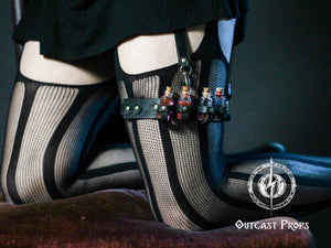 Potion Garter Holster made of natural leather with bottles. Larp. Steampunk. Witch. Alchemy. Occult. Medieval. Cosplay. Many colors. Unisex.