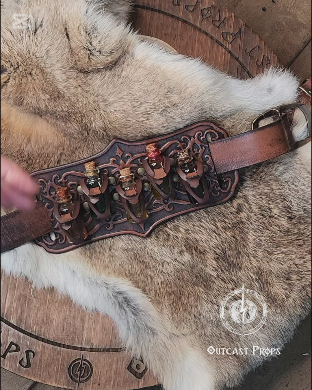 Ornated Belt potion holder | 5  potion Belt carrier | LARP, cosplay, fantasy alchemist accessory, adventurers, steampunk, alchemist, healers