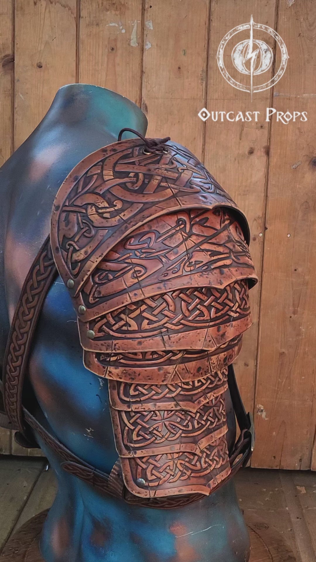 Viking leather shoulder armor Sedrik - Celtic LARP & viking cosplay, Nordic pauldrons with engravings knots, premium handcrafted leather