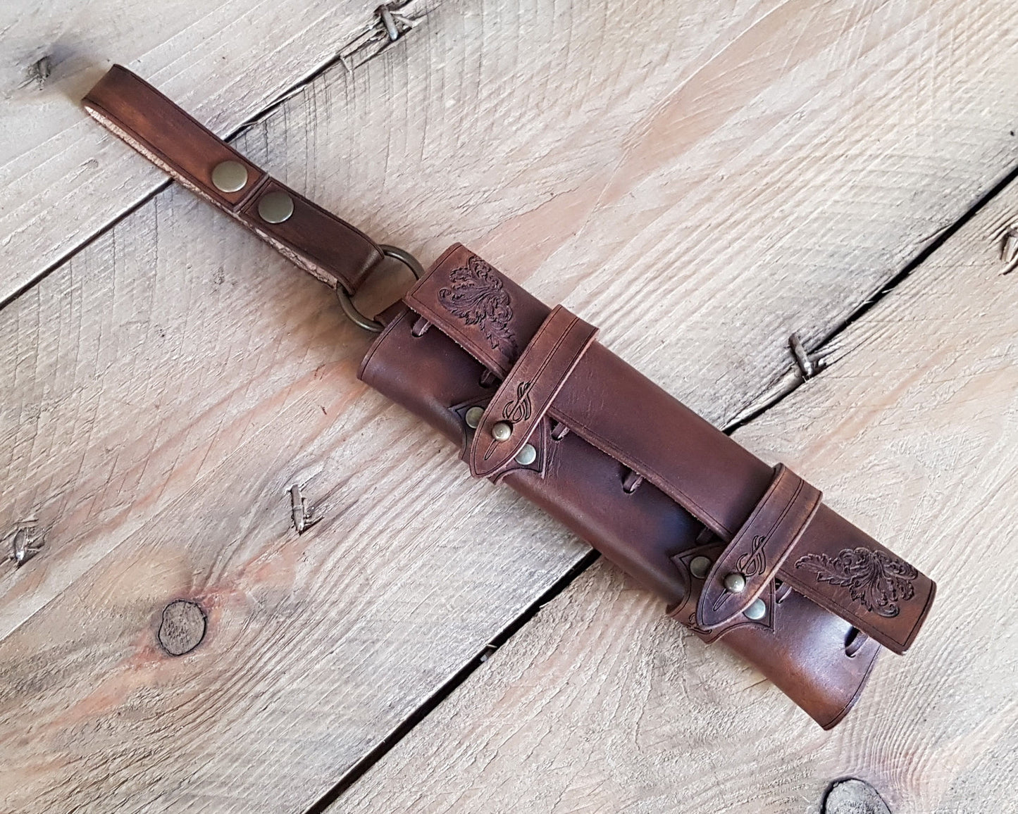 6 Small Potion leather case, vertical belt kit for LARP, Cosplay and Costume. Easily Carry six strong cristal bottle with cork