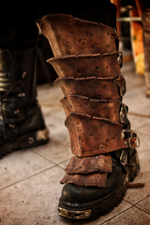 Dragon Scales Leather Greaves