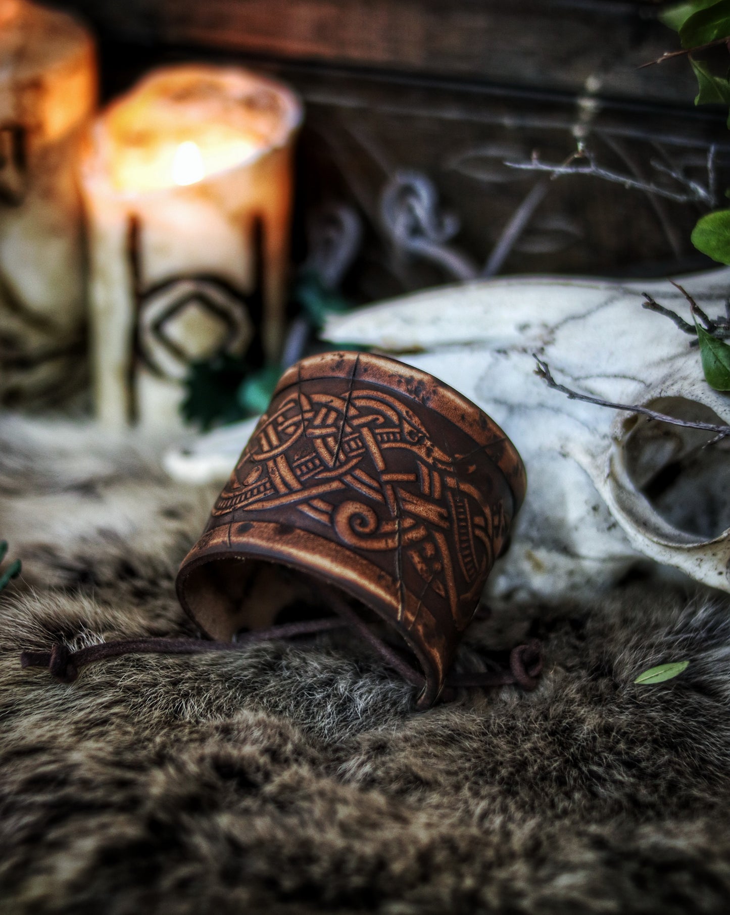 Dragon Knot Leather Wristband Old Norse Viking knot leather embossed bracer, LARP, cosplay and Fantasy