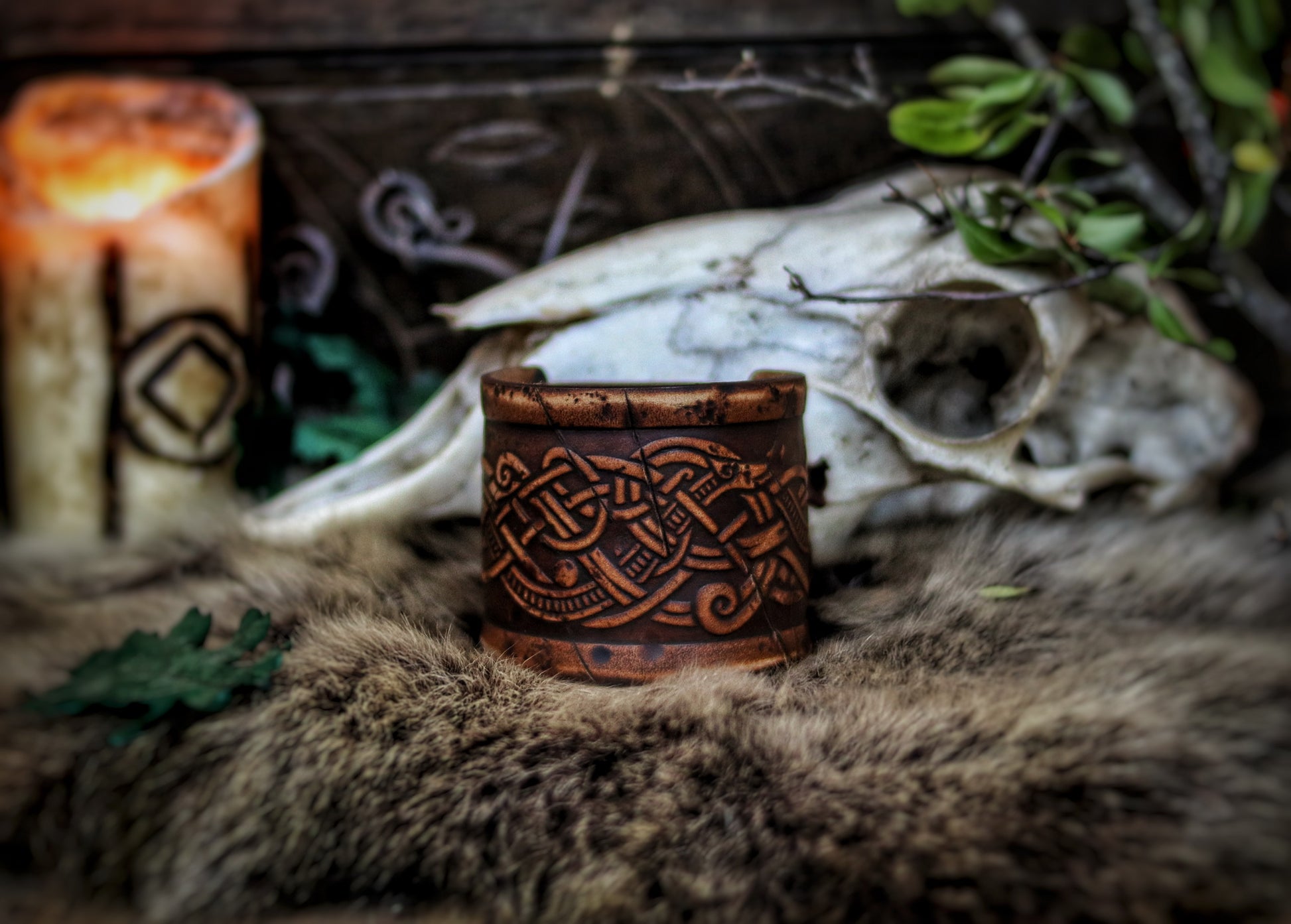 Dragon Knot Leather Wristband Old Norse Viking knot leather embossed bracer, LARP, cosplay and Fantasy