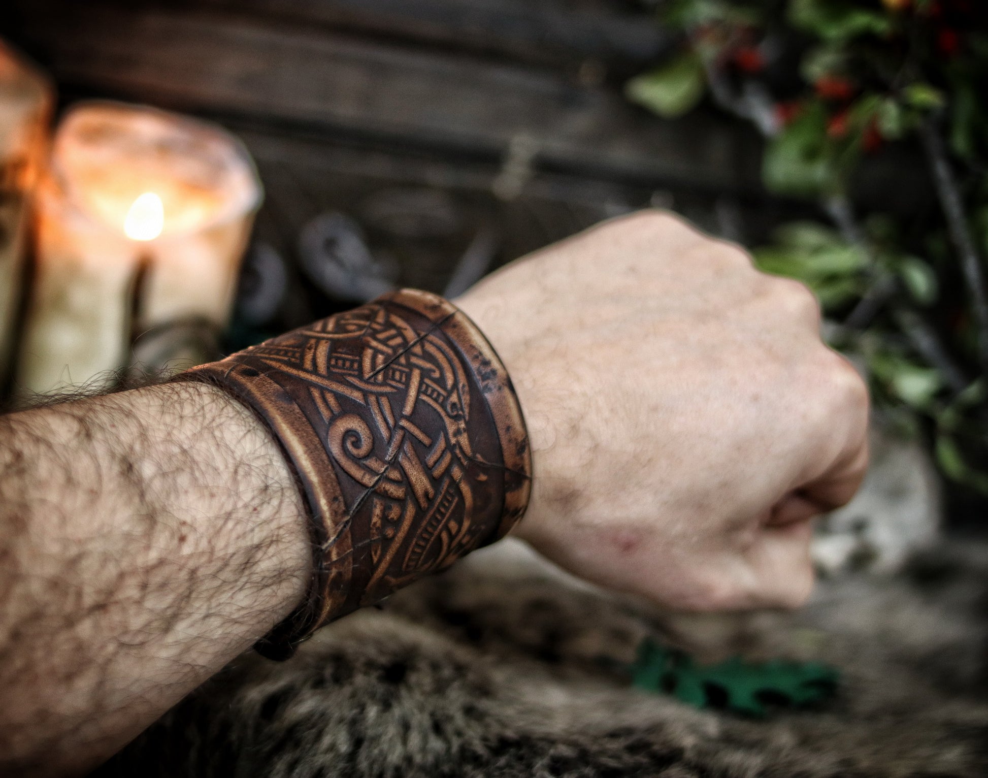 Dragon Knot Leather Wristband Old Norse Viking knot leather embossed bracer, LARP, cosplay and Fantasy