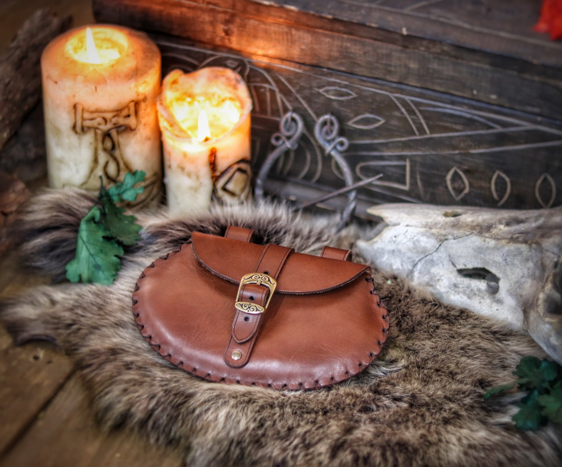 Handmade Leather Belt Bag with pear shape - Versatile, Practical, and Unique medieval purse leather hip bag for LARP and Cosplay