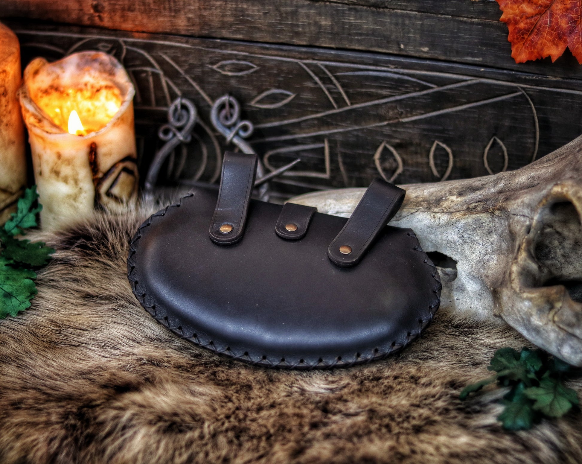 Handmade Leather Belt Bag with pear shape - Versatile, Practical, and Unique medieval purse leather hip bag for LARP and Cosplay