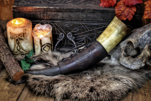 Odin Horns holder, viking horn holder made of leather belt horn holder