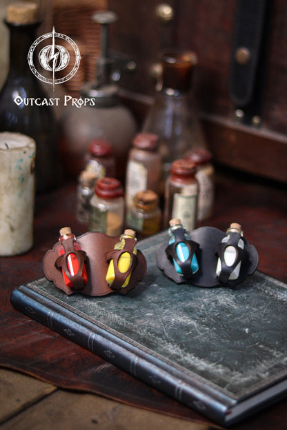 Belt Potion holder for two small bottles. Made of leather for adventurers, steampunk, alchemist, healers, cosplay or just to keep spices