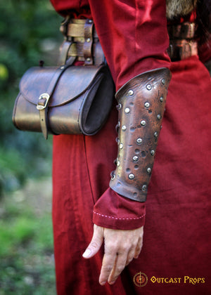 Dragon Ridser Studded leather Bracers