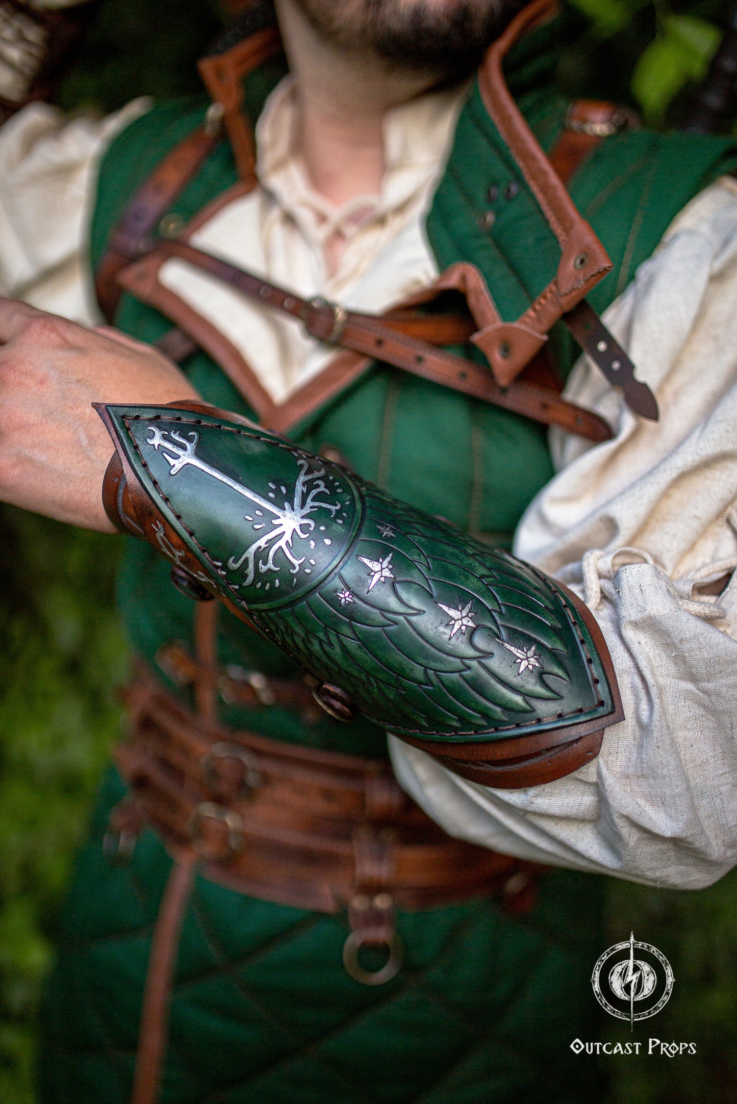 Aragorn Gondor Vambraces