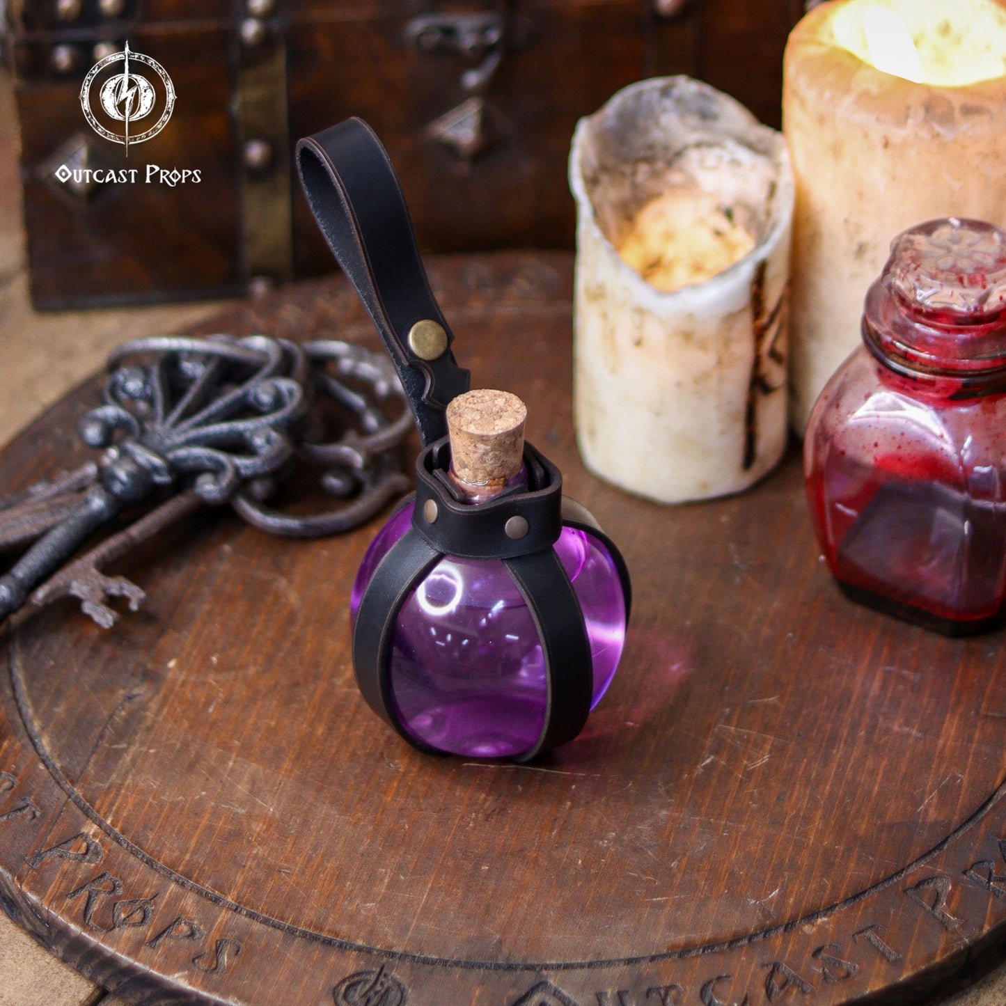 Potion Bottle with Leather Holder - No crystal