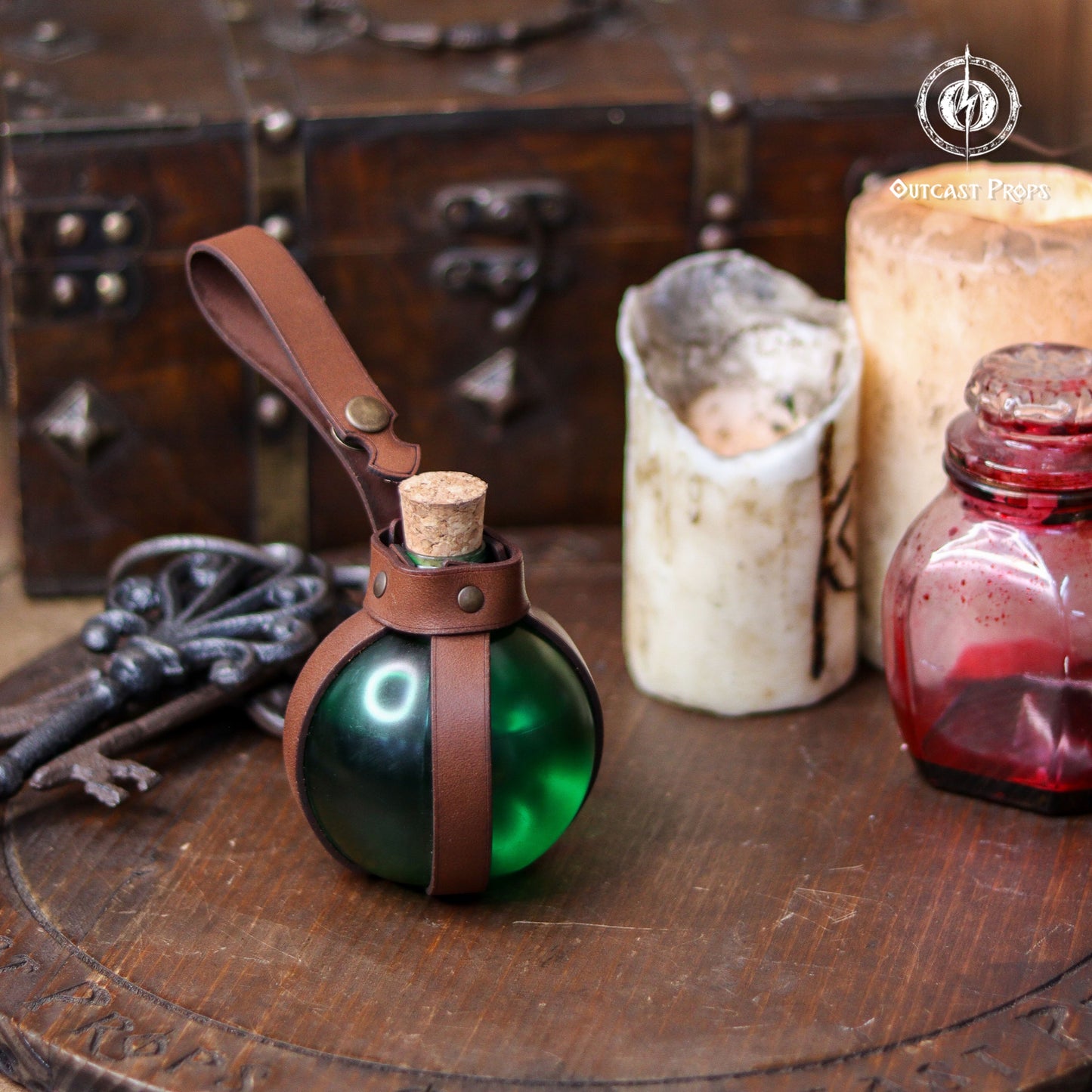 Potion Bottle with Leather Holder - No crystal