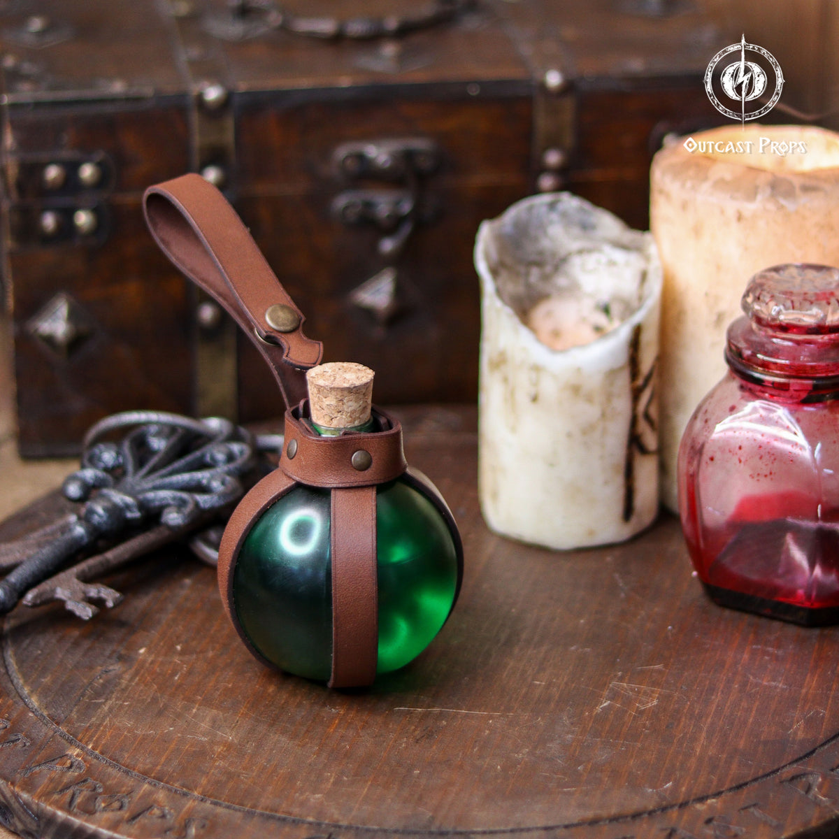 Potion Bottle with Leather Holder - No crystal