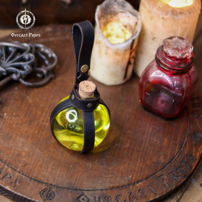Potion Bottle with Leather Holder - No crystal