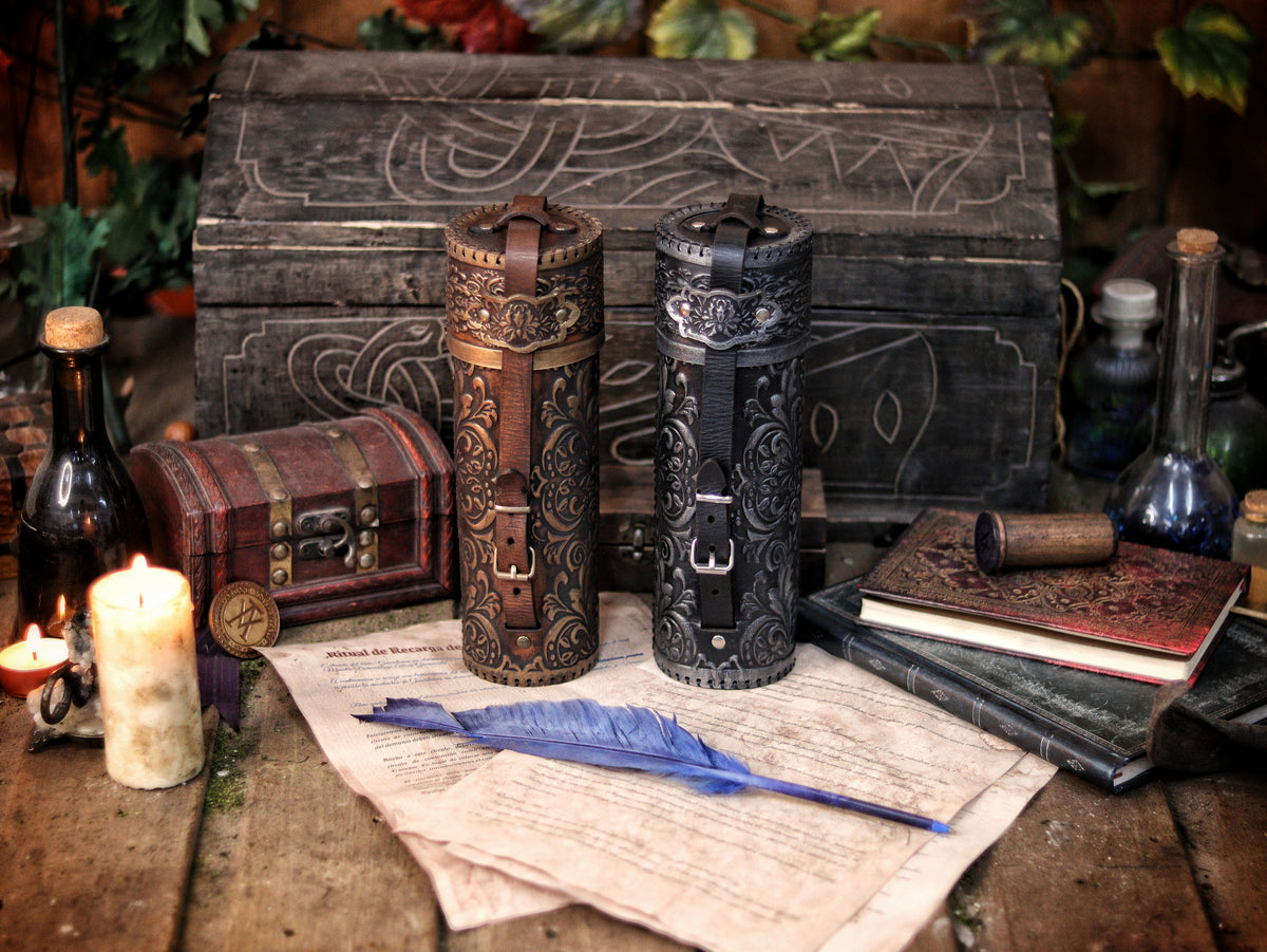 Ornated Leather Scroll Case: Exquisite document tube for cosplay and LARP, Messengers, Magicians, steampunk, reanaissance, fantasy costumes.