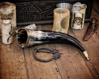 Drinking Horn Brass Rim 30-35cm & Horn Stand