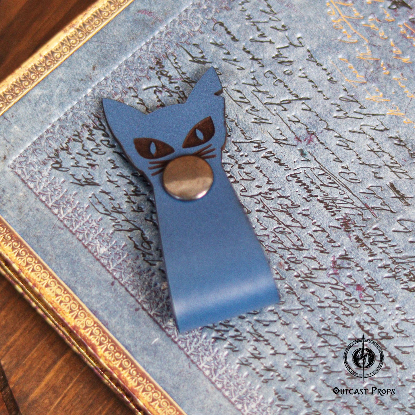 Cat Cord Organizer
