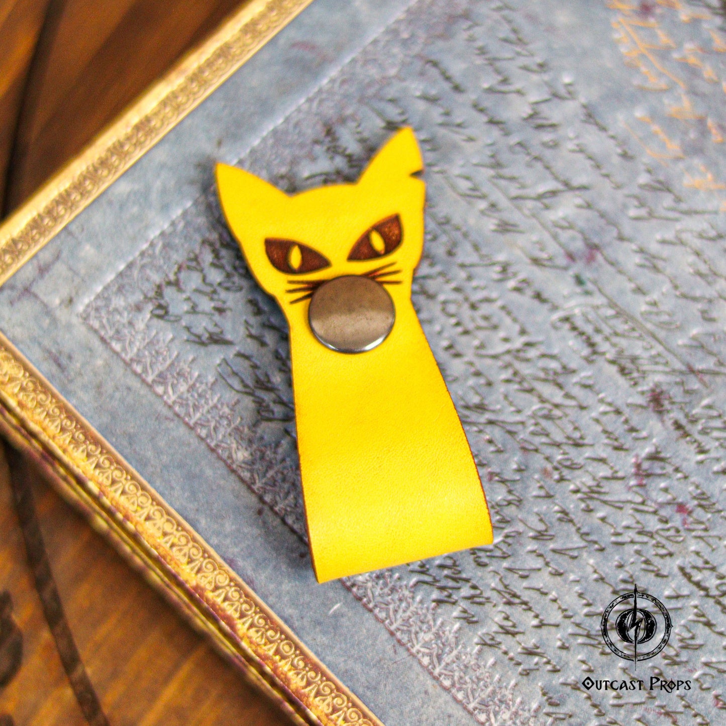 Cat Cord Organizer