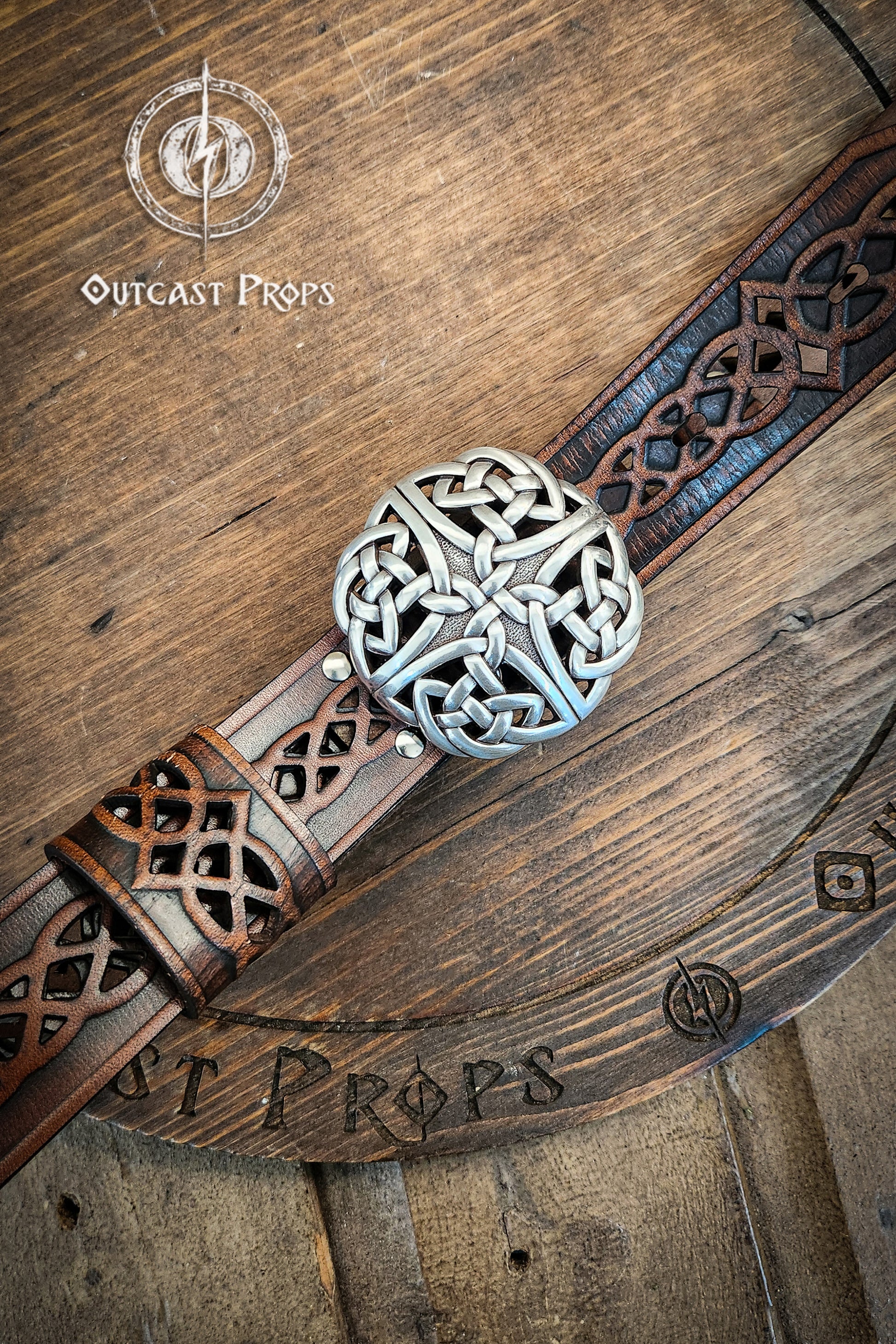Celtic Leather Belt for LARP, Renaissance Faire and Cosplay – Wide Belt with Celtic Knot Metal Buckle – Brown or Green