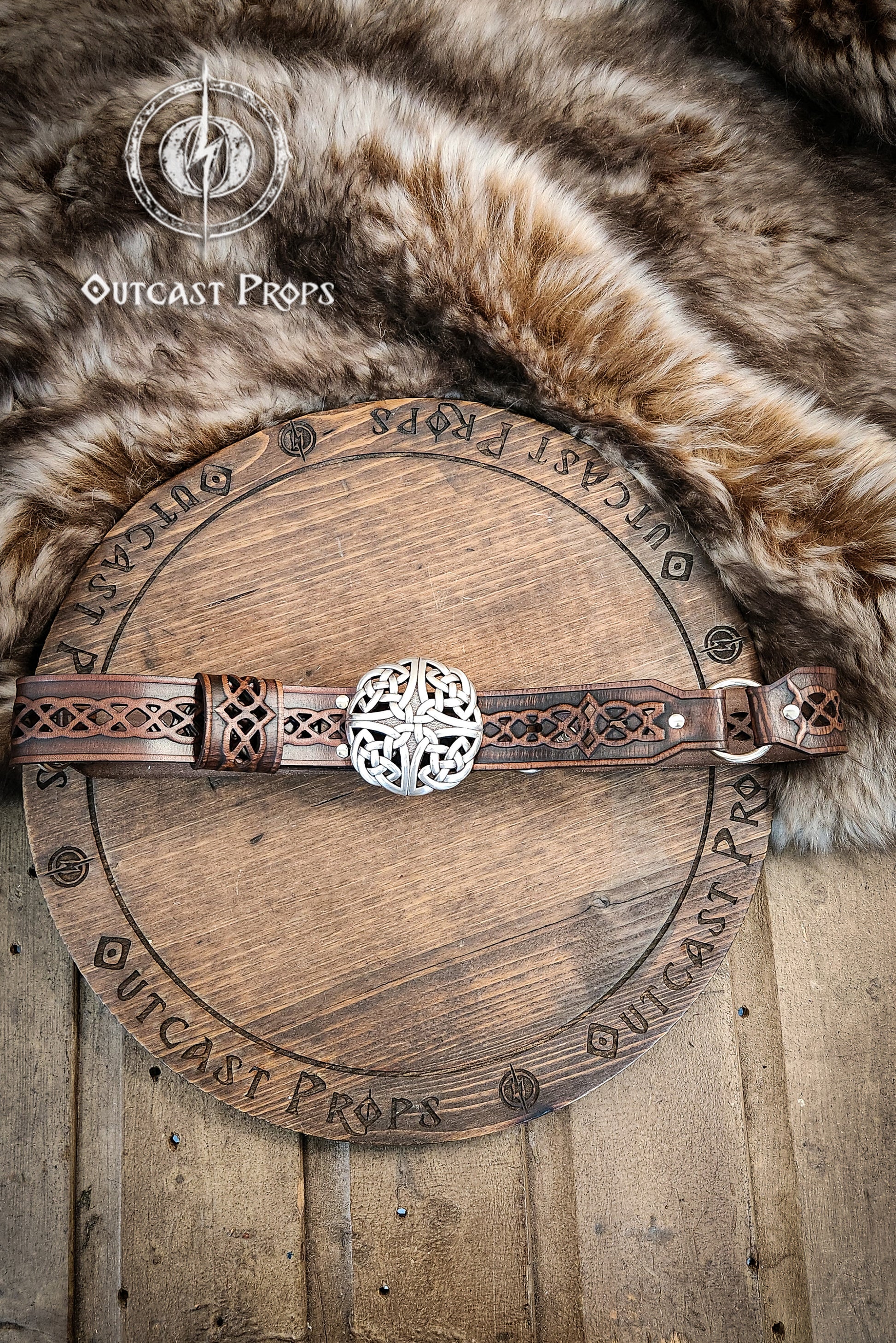 Celtic Leather Belt for LARP, Renaissance Faire and Cosplay – Wide Belt with Celtic Knot Metal Buckle – Brown or Green