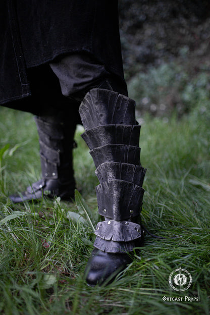 Dragon Scales Leather Greaves
