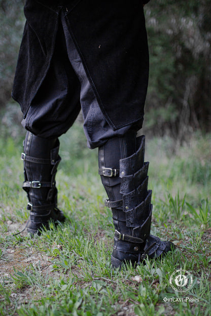 Dragon Scales Leather Greaves