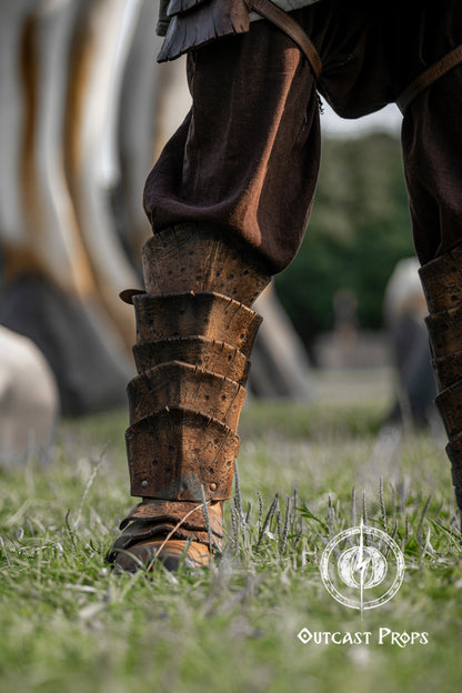 Dragon Scales Leather Greaves