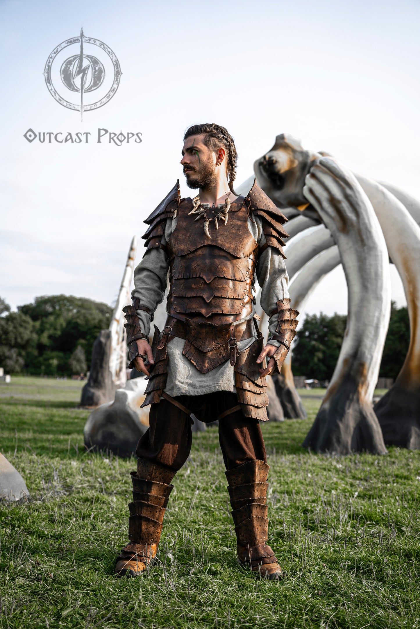 Dragon Scales Leather Greaves