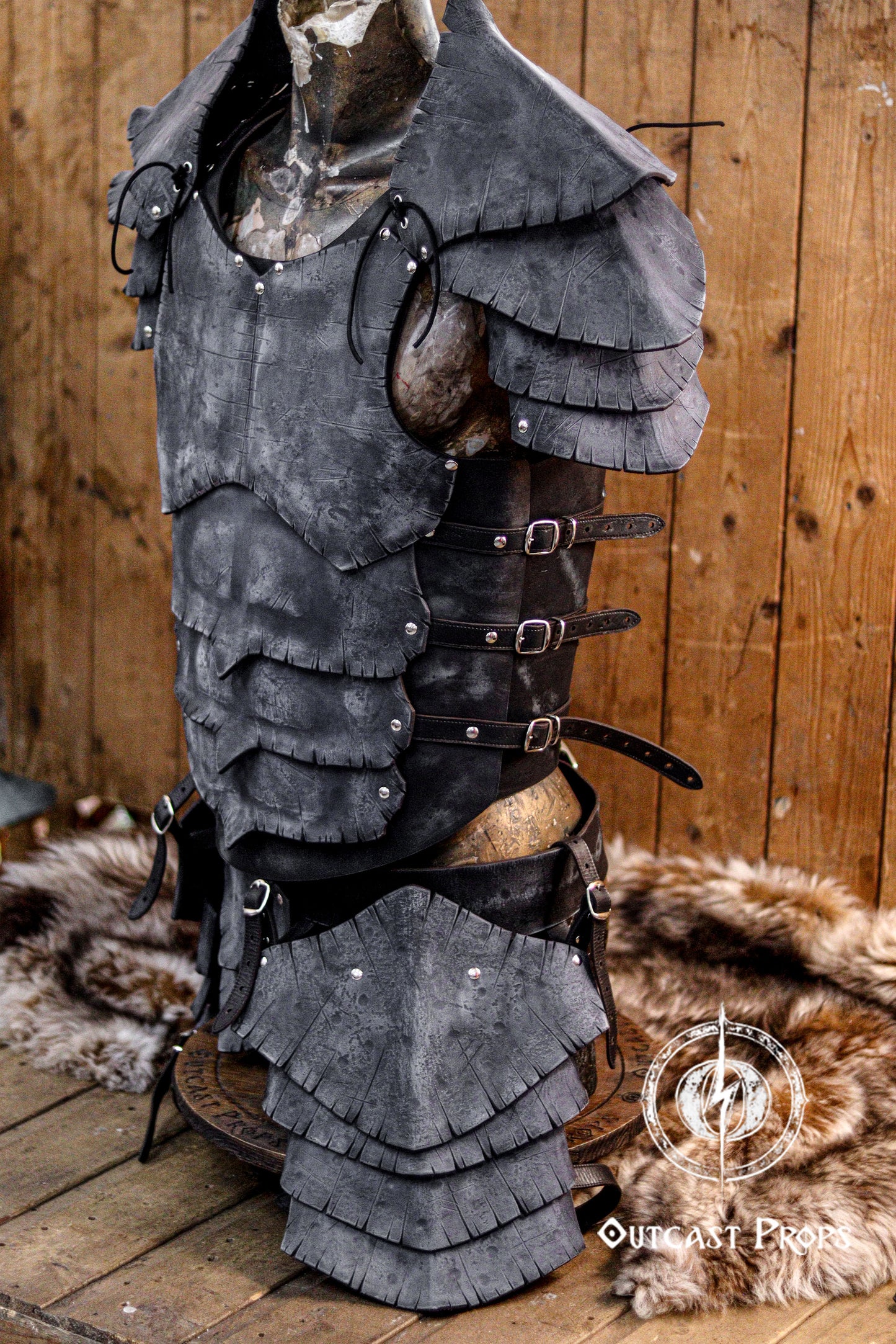 Barbarian Leather Tassets