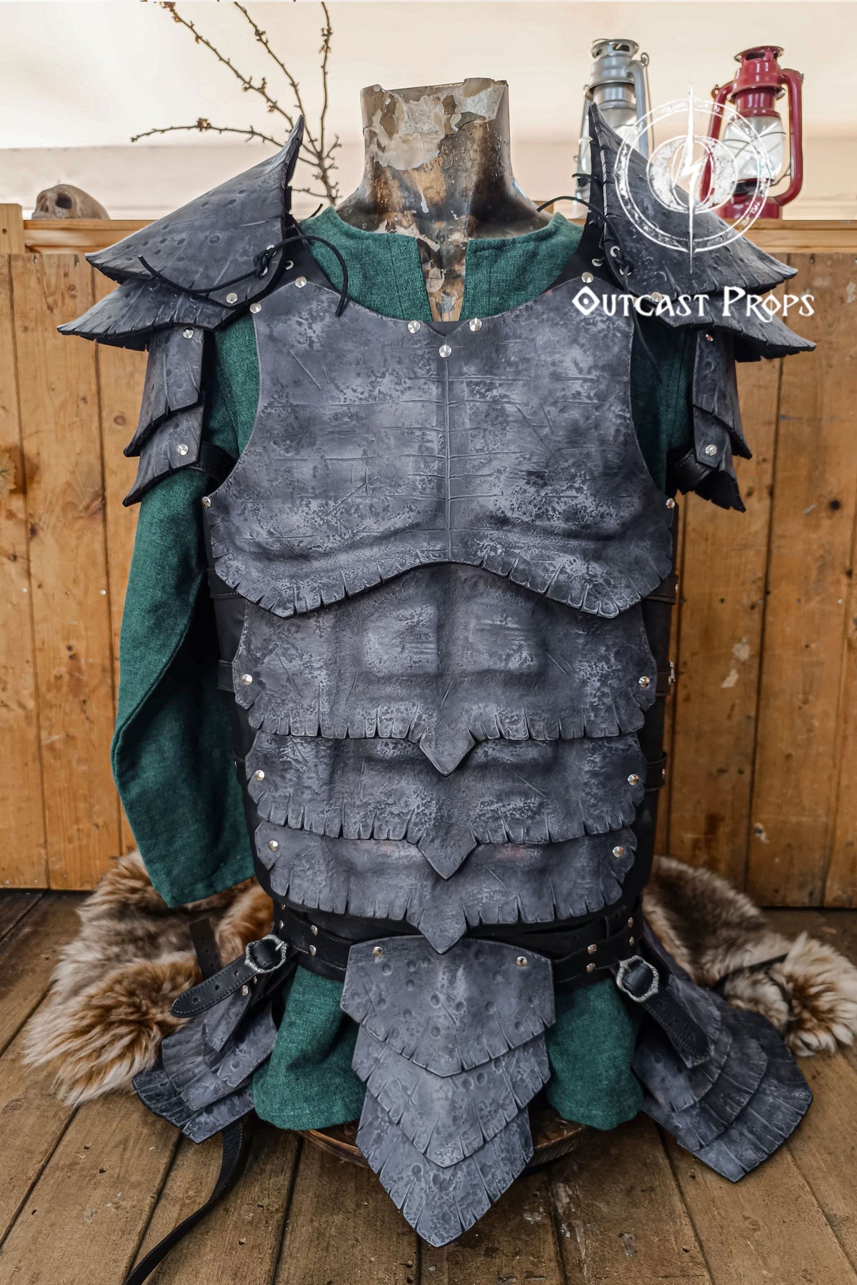 Barbarian Leather Tassets