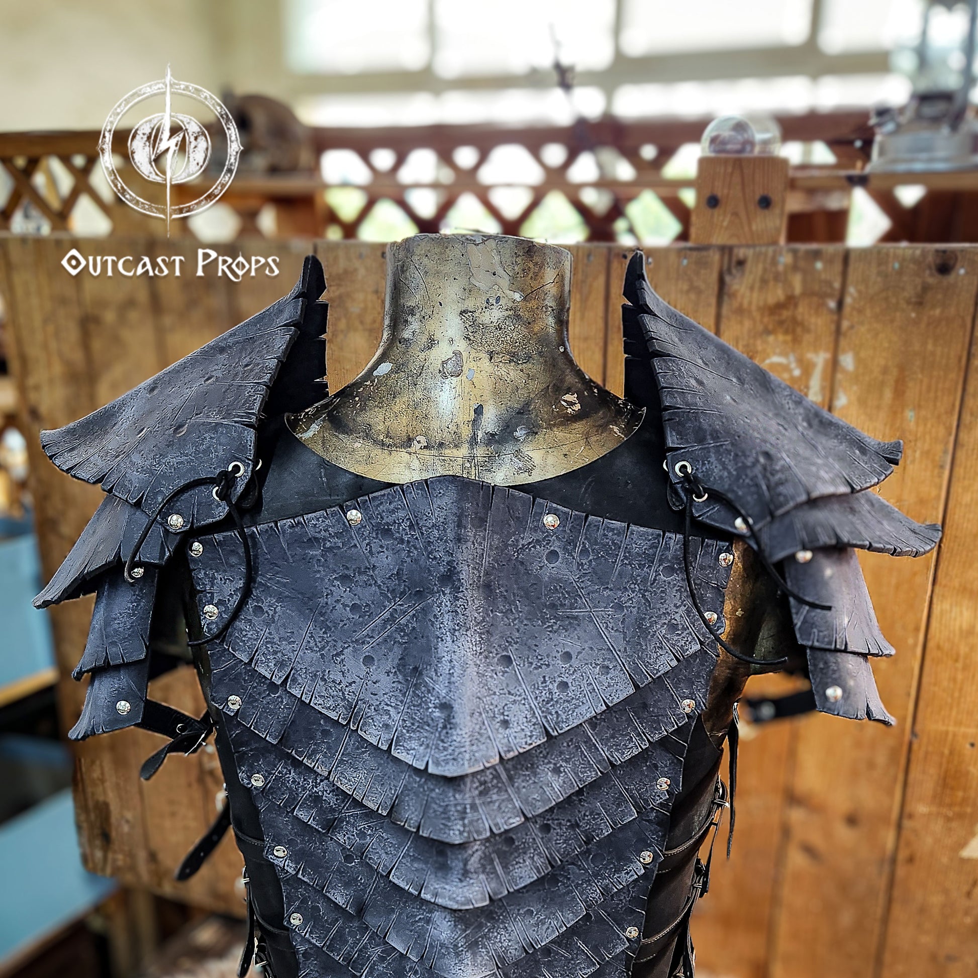 Dragon Scales Leather Shoulder Armor LARP Pauldron Viking Costume Barbarian Armor Set Fantasy Warrior Shoulder Pad Medieval Cosplay
