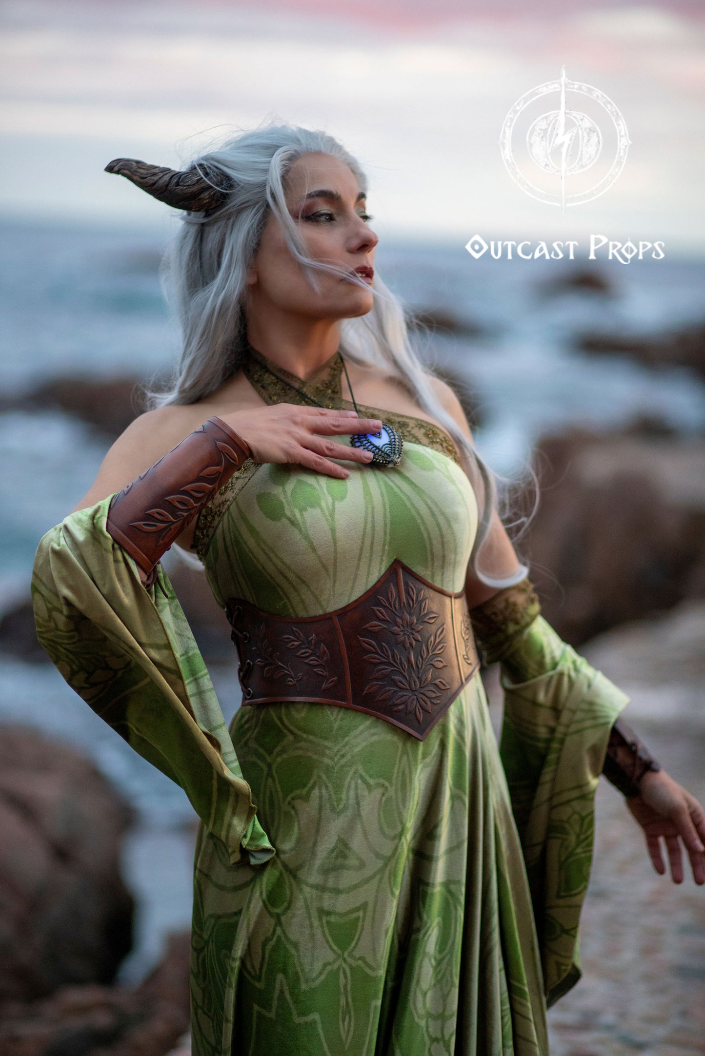 Leaf Elven Bracer