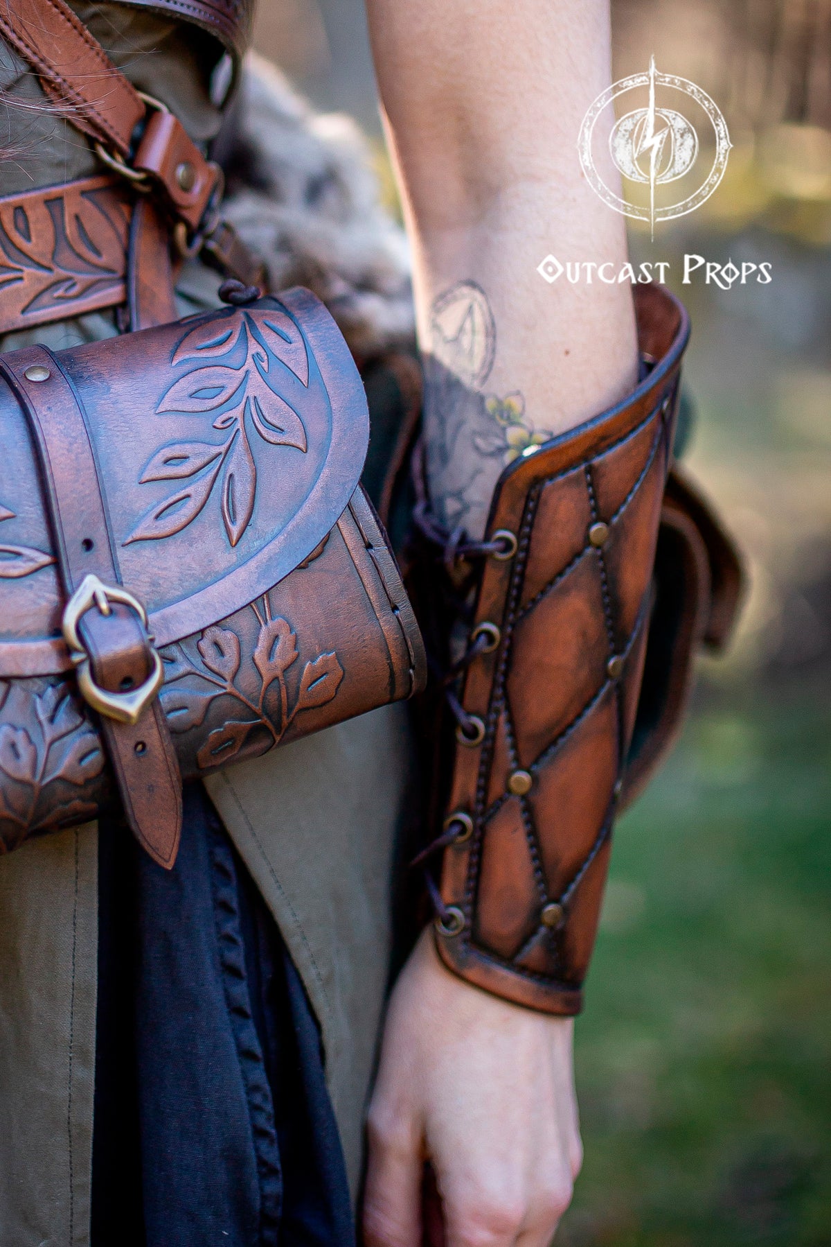 Falken Leather Bracers