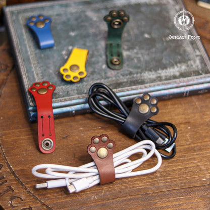 Paw cable organizer