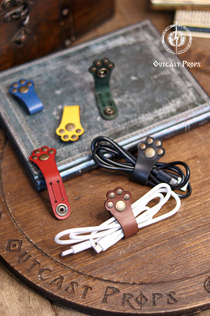 Paw cable organizer