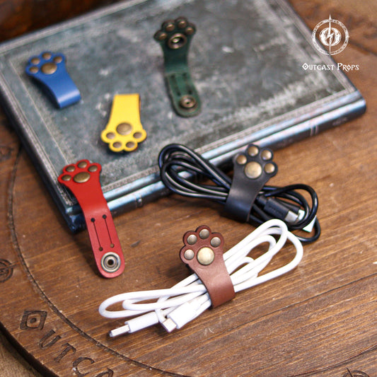Paw cable organizer
