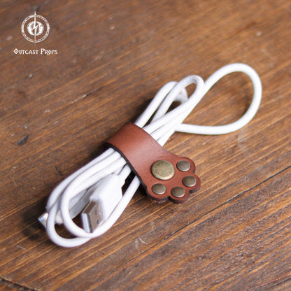 Paw cable organizer