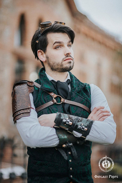 Steampunk Musketeer leather shoulder armor leather pauldron diesel punk wasteland shoulder armor burning man protect Dystopian  larp