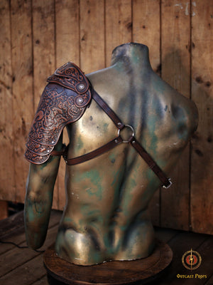 Leather Shoulder Pauldron: Musketeer Armor for LARP, Renaissance LARP, cosplay, Ren Faire accessory, Aramis inspired